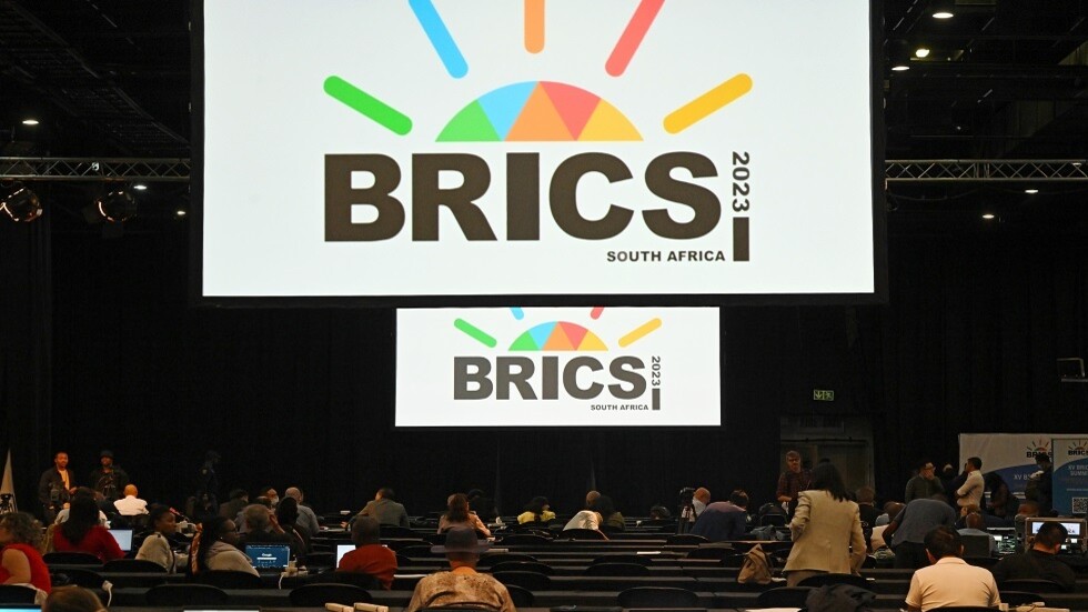 6 دول بينها عربية تؤيد خطط الرئاسة الروسية لاجتماع "بريكس"