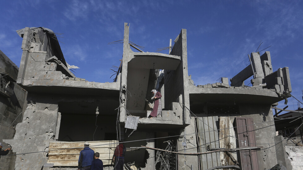 "بالتل" الفلسطينية تعلن انقطاع كامل خدماتها في قطاع غزة