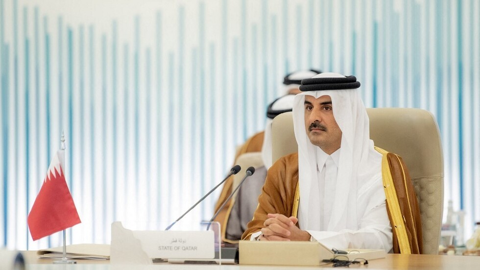 أمير قطر: قمتنا الخليجية تنعقد في وقت تشهد فيه منطقتنا تحديات كبيرة