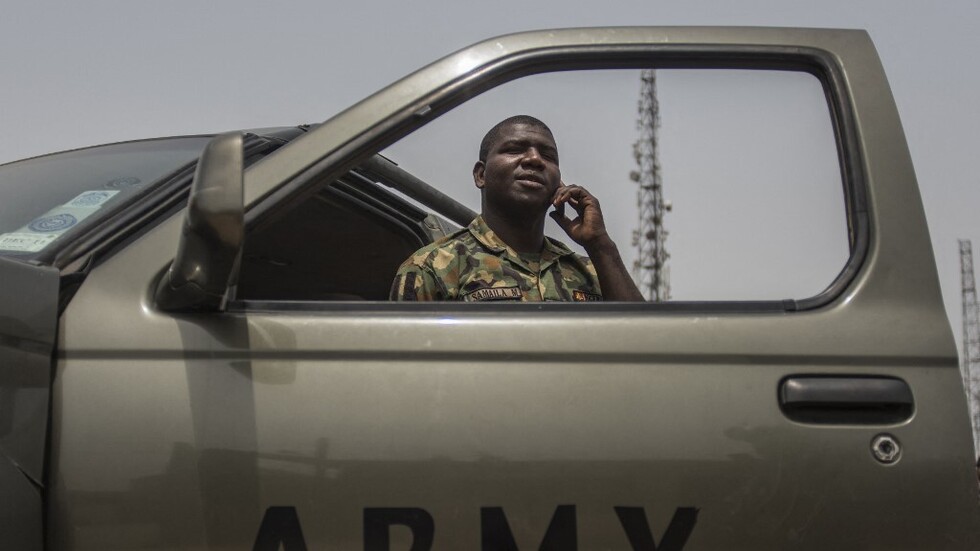 سلاح الجو النيجيري يقصف قرية بـ