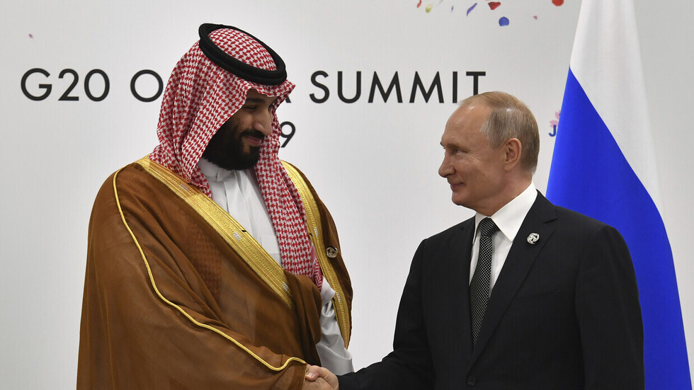 بوتين يصل إلى العاصمة السعودية (فيديو)