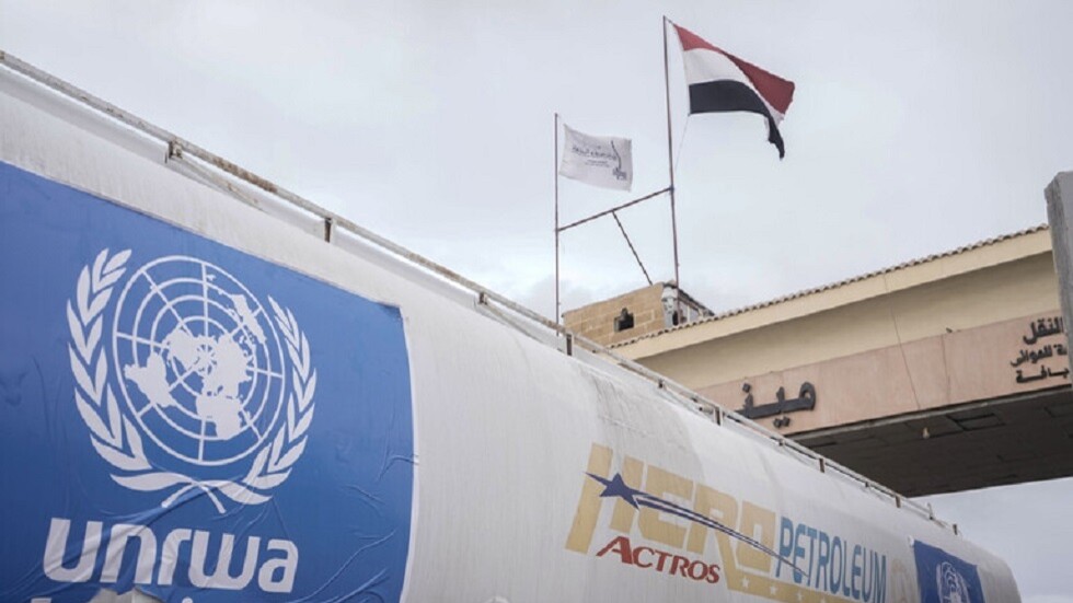 الحكومة الإسرائيلية توافق على زيادة "بالحد الأدنى" لإمدادات الوقود إلى غزة