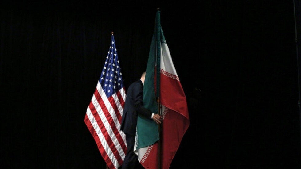 الولايات المتحدة تدرس إمكانية إرسال "إشارة عسكرية" لإيران