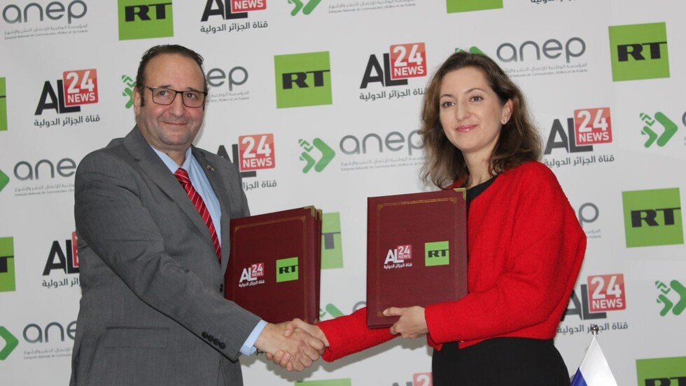 قناة RT Arabic توقع اتفاقية تعاون مع قناة الجزائر الدولية.. (فيديو + صور)