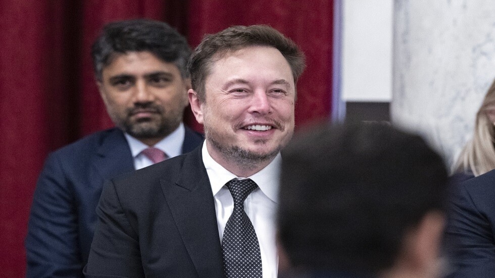 هانتر بايدن يهاجم ماسك ويكيل له اتهامات باللامبالاة تجاه "الديمقراطية الأمريكية"