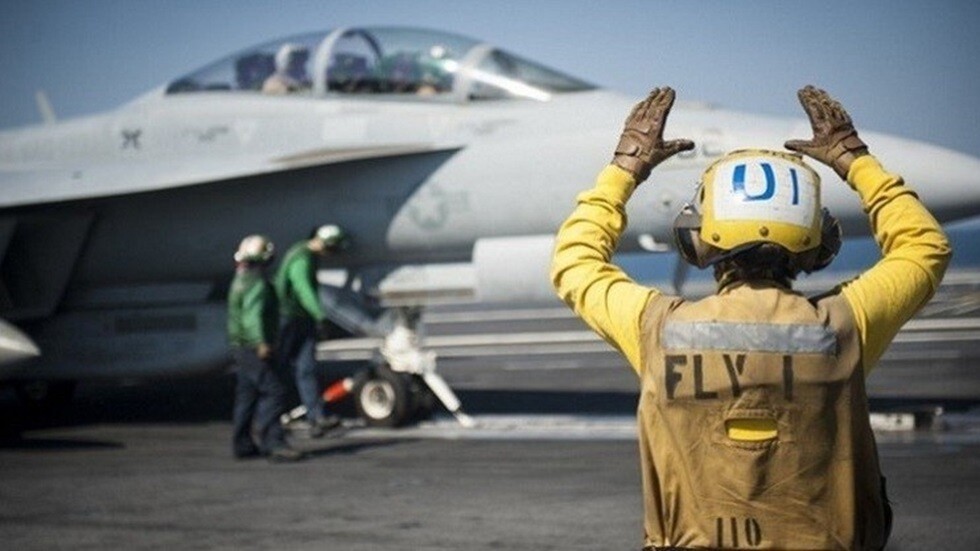 التحالف الدولي يشن 13 ضربة جوية قرب عين العرب 