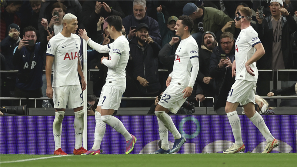 الدوري الإنجليزي.. توتنهام يكرم وفادة نيوكاسل برباعية