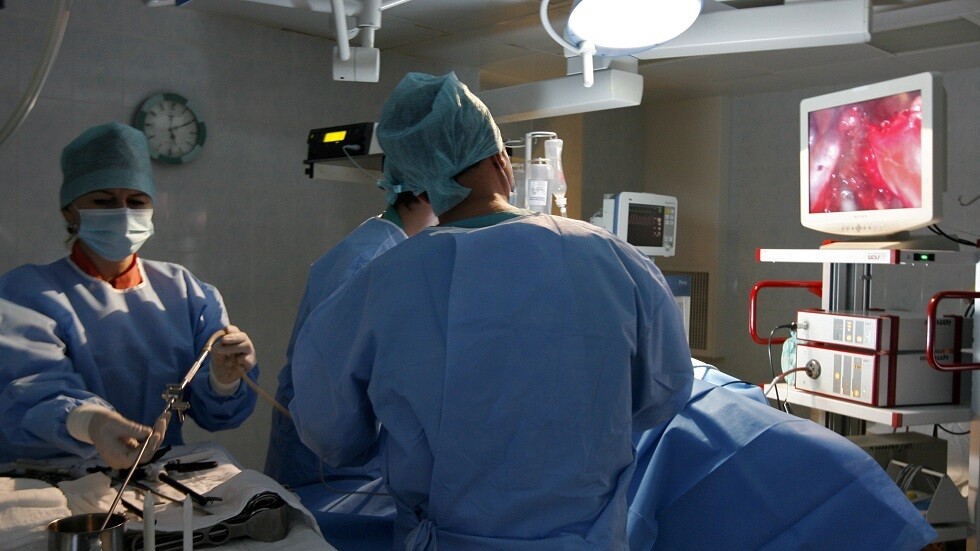 عانى من السعال وضيق التنفس والسبب..