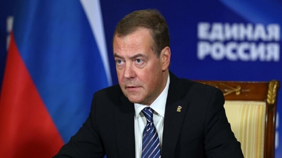 مدفيديف واثق من فوز بوتين في الانتخابات الرئاسية