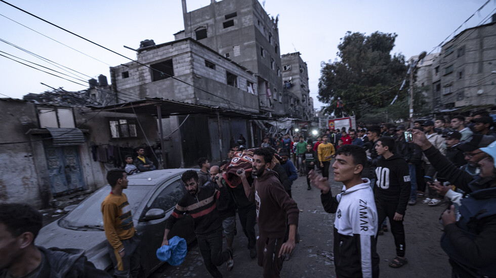 "تقفون في الجانب الخطأ من التاريخ".. أبو الغيط يخاطب معارضي وقف النار في غزة