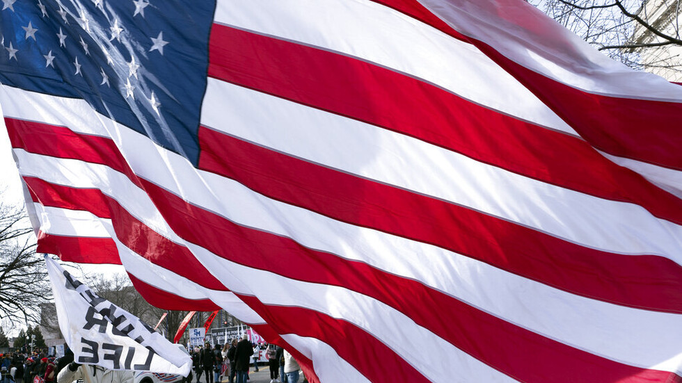 الخزانة الأمريكية تعلن فرض عقوبات أمريكية وبريطانية جديدة على 