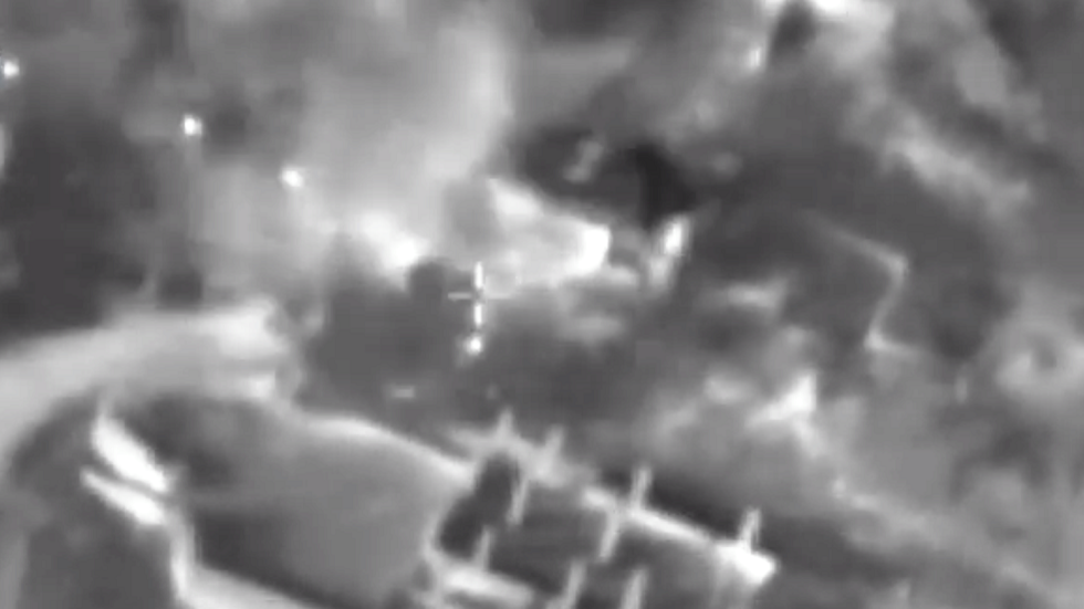 الجيش الإسرائيلي: دمرنا موقعا عسكريا لحزب الله أطلقت منه قذائف صاروخية (فيديو)