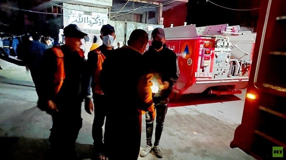 مراسل RT: قصف مدفعي إسرائيلي يستهدف مناطق شرق خان يونس وحي الشجاعية في قطاع غزة (صور)