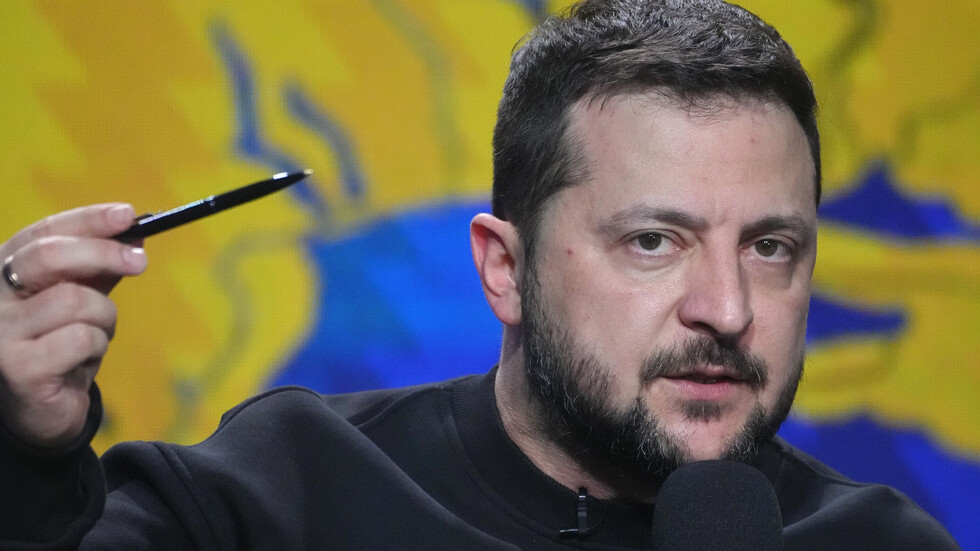 زيلينسكي: هيئة الأركان العامة طلبت تعبئة نحو 500 ألف أوكراني