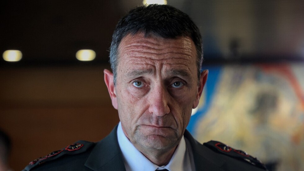 نجل نتنياهو يعجب بمنشور يتهم رئيس أركان الجيش بـ"الانقلاب العسكري" في 7 أكتوبر