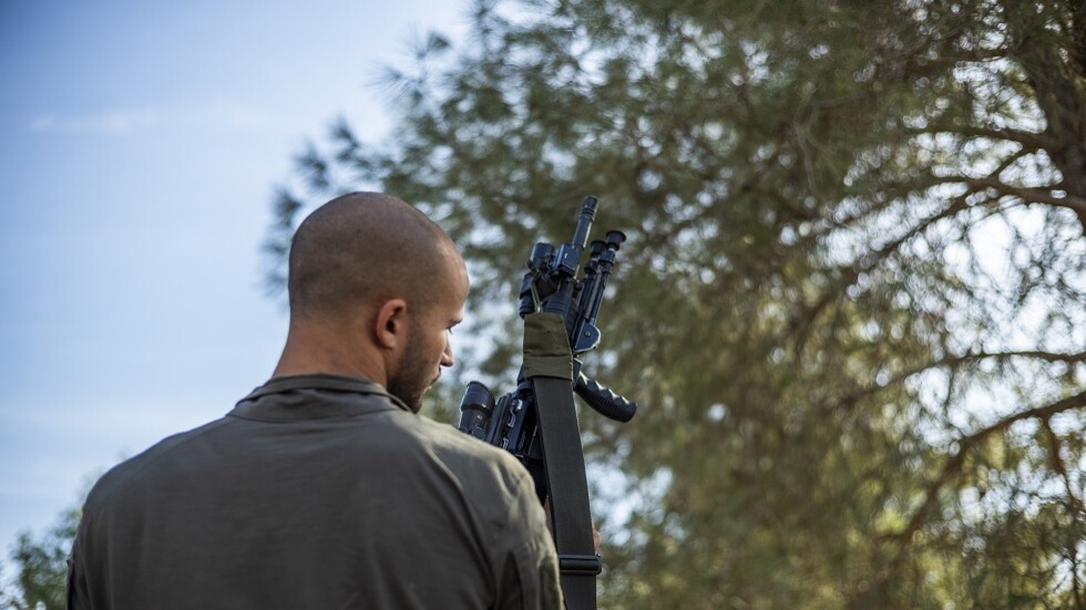 الجيش الإسرائيلي يعلن مقتل رقيب وجرح جندي بنيران "حزب الله"