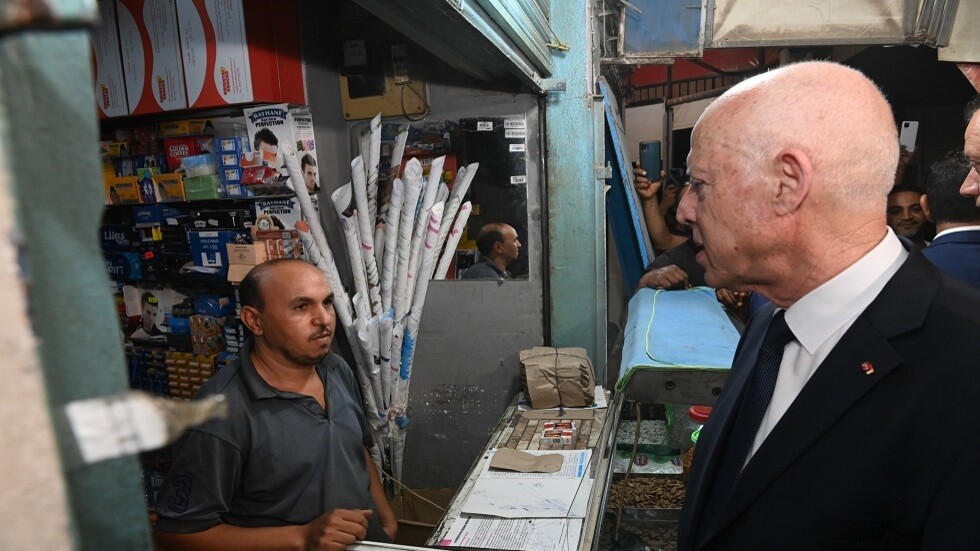 "ارتكاب أمر موحش ضد الرئيس".. سجن عمدة تونسي وإطلاق سراح أشخاص آخرين