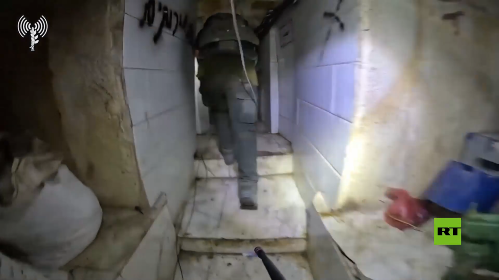 الجيش الإسرائيلي يعرض لقطات لشبكة أنفاق استراتيجية "استخدمت كمقر القيادة الشمالي لحركة حماس"