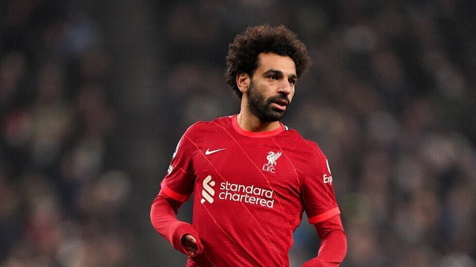 مع صورة لشجرة 