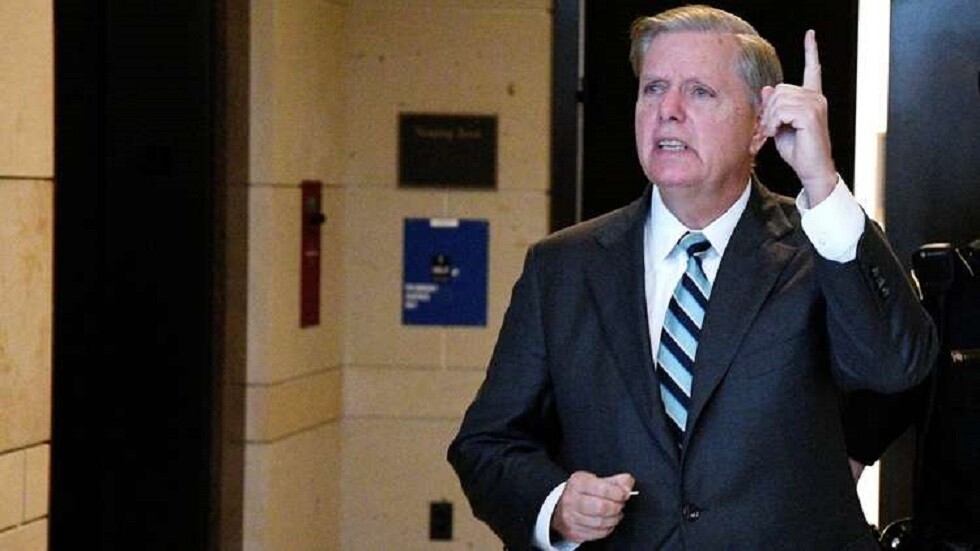 سيناتور أمريكي يدعو إلى "محو إيران من خارطة العالم"