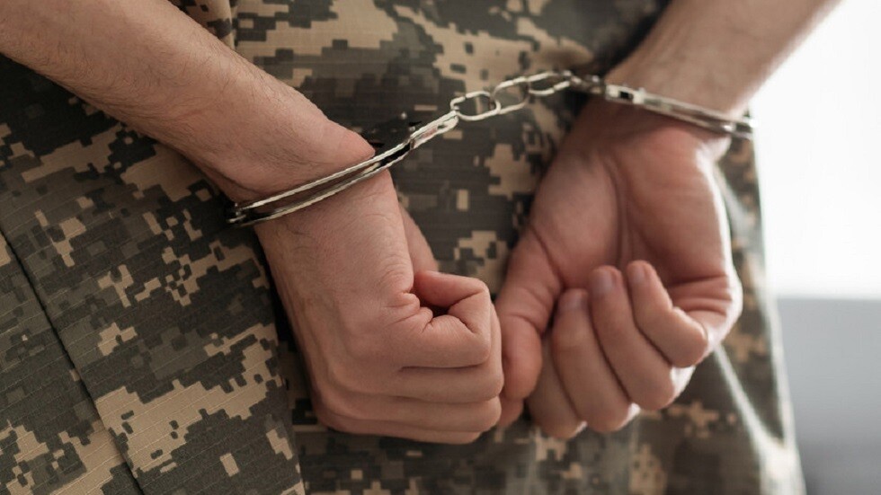 "صحيفة سترانا" القبض على 11 ألف أوكراني أثناء فرارهم من البلاد