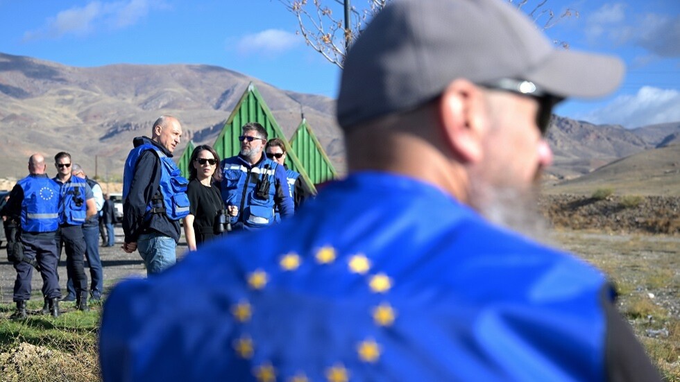 موسكو: الولايات المتحدة تخطط لفتح "جبهة ثانية" ضد روسيا في جنوب القوقاز