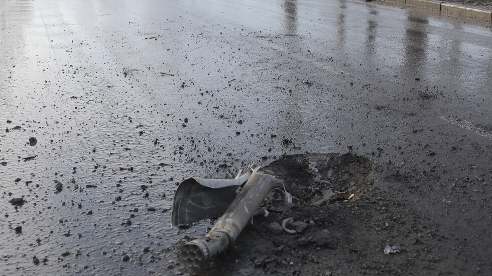 بوشيلين: مقتل 4 أشخاص وإصابة 13 آخرين في قصف أوكراني لدونيتسك