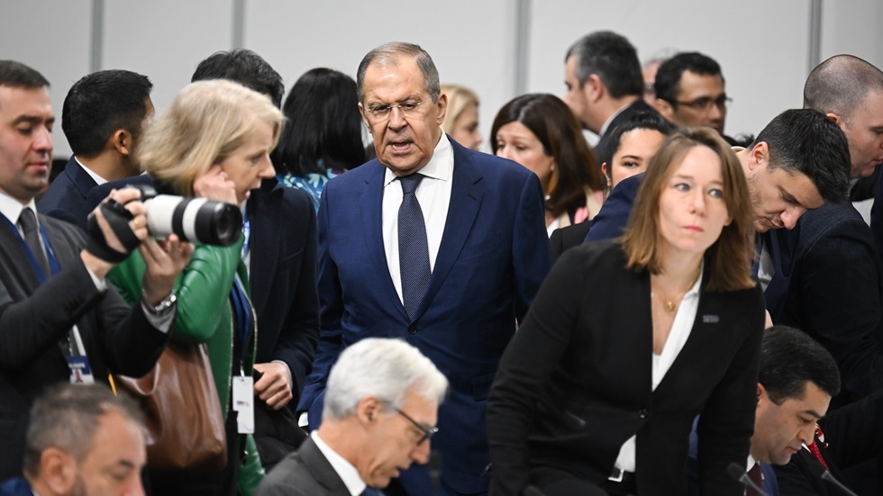 وزير الخارجية الروسي سيرغي لافروف في اجتماع وزراء خارجية منظمة الأمن والتعاون في أوروبا 30 نوفمبر-1ديسمبر 2023
