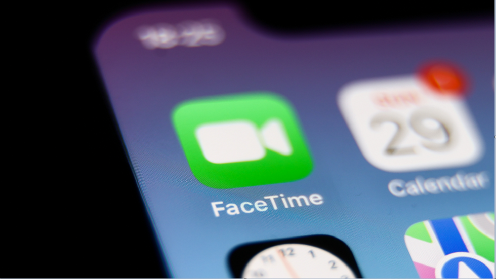حيلة بسيطة في "آيفون" لإجراء مكالمات FaceTime مع مستخدمي "أندرويد"!