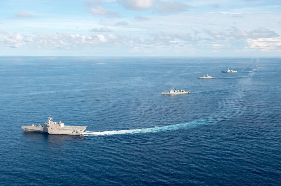 الصين: سفينة حربية أمريكية دخلت بشكل غير قانوني مياهنا الإقليمية في بحر الصين الجنوبي