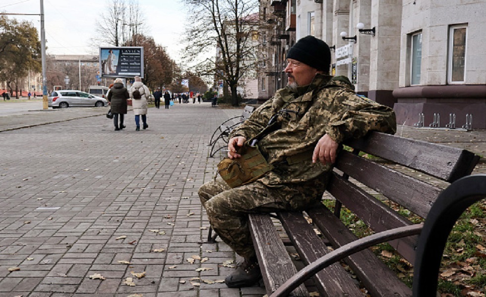 البيت الأبيض يرجح خسارة كييف للنزاع في حال توقف المساعدات الأمريكية