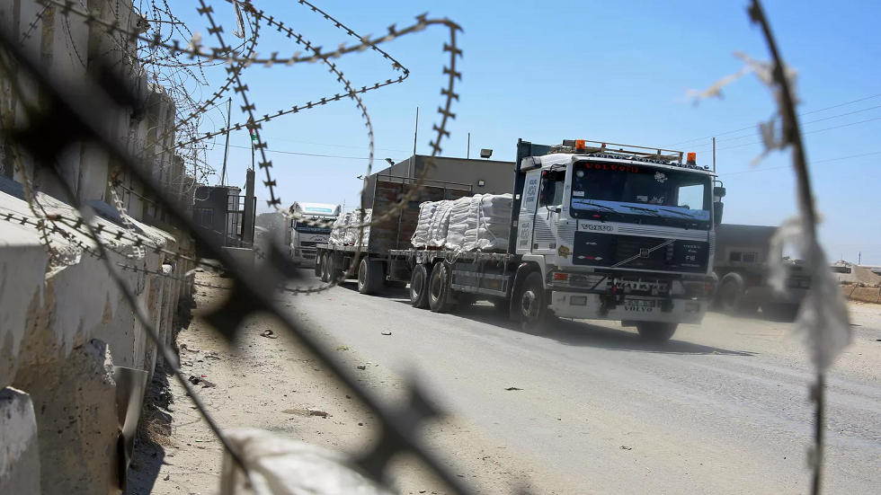 الدفاع الإسرائيلية: سيتم فتح معبر كرم أبو سالم على الحدود بين غزة ومصر لتفتيش قوافل المساعدات