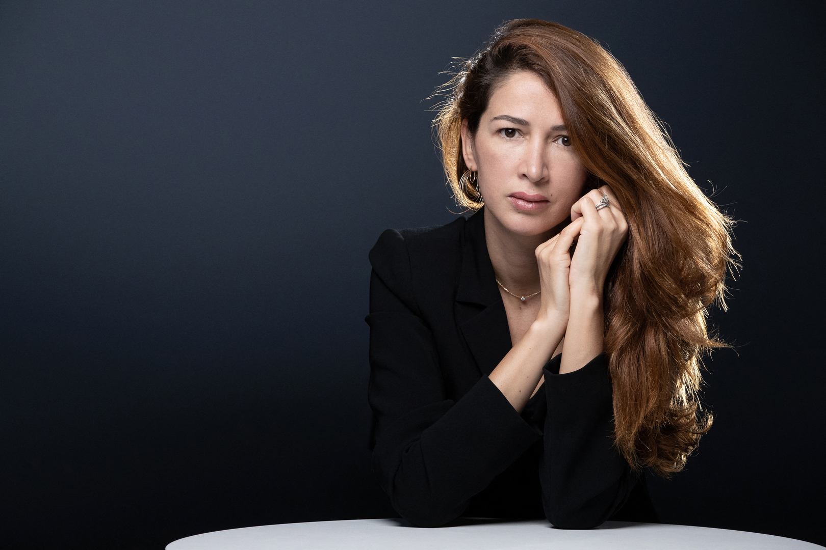 تجريد صحافية فرنسية من جائزة بسبب منشور يشبّه قصف إسرائيل لغزة بالهولوكوست