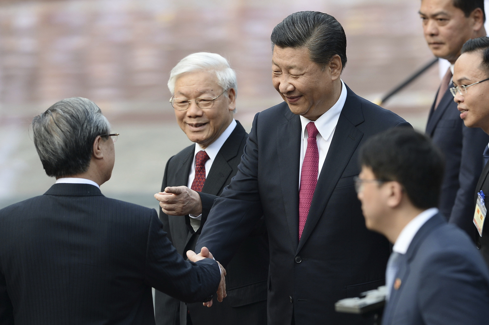 الرئيس الصيني يصل إلى فيتنام في زيارة دولة