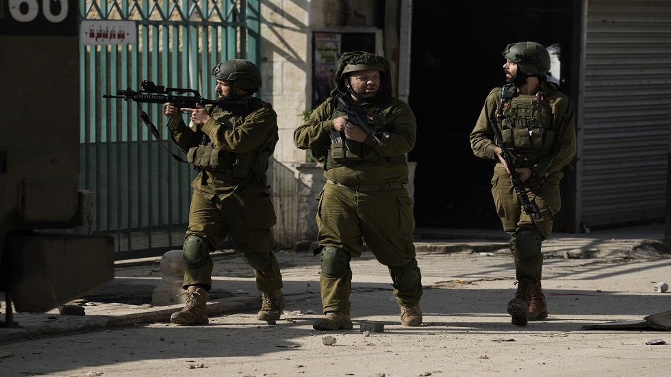 الجيش الإسرائيلي يعلن نيته مصادرة وتدمير منزل الشقيقين نمر منفذي عملية القدس الشهر الماضي
