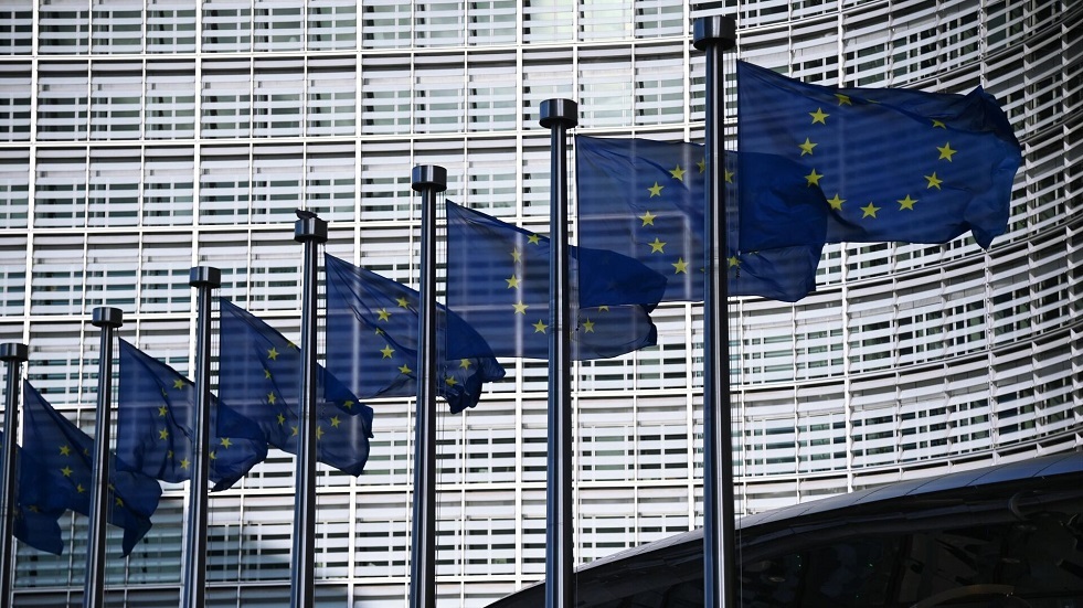 قمة الاتحاد الأوروبي ترحب عن طريق الخطأ باعتماد حزمة من العقوبات ضد روسيا