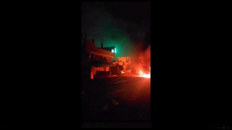 اشتباكات عنيفة خلال اقتحام قوات كبيرة من الجيش الإسرائيلي مدينة طولكرم في الضفة الغربية (فيديو)