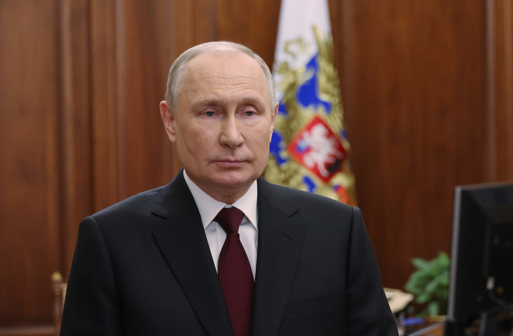 بوتين يدعو أجهزة أمن الدولة لقطع دابر أي محاولات خارجية لزعزعة استقرار روسيا