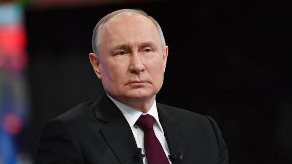 بوتين يشيد بأداء الاقتصاد الروسي ويؤكد: مستوى الفقر يسجل أدنى معدل له في تاريخ روسيا