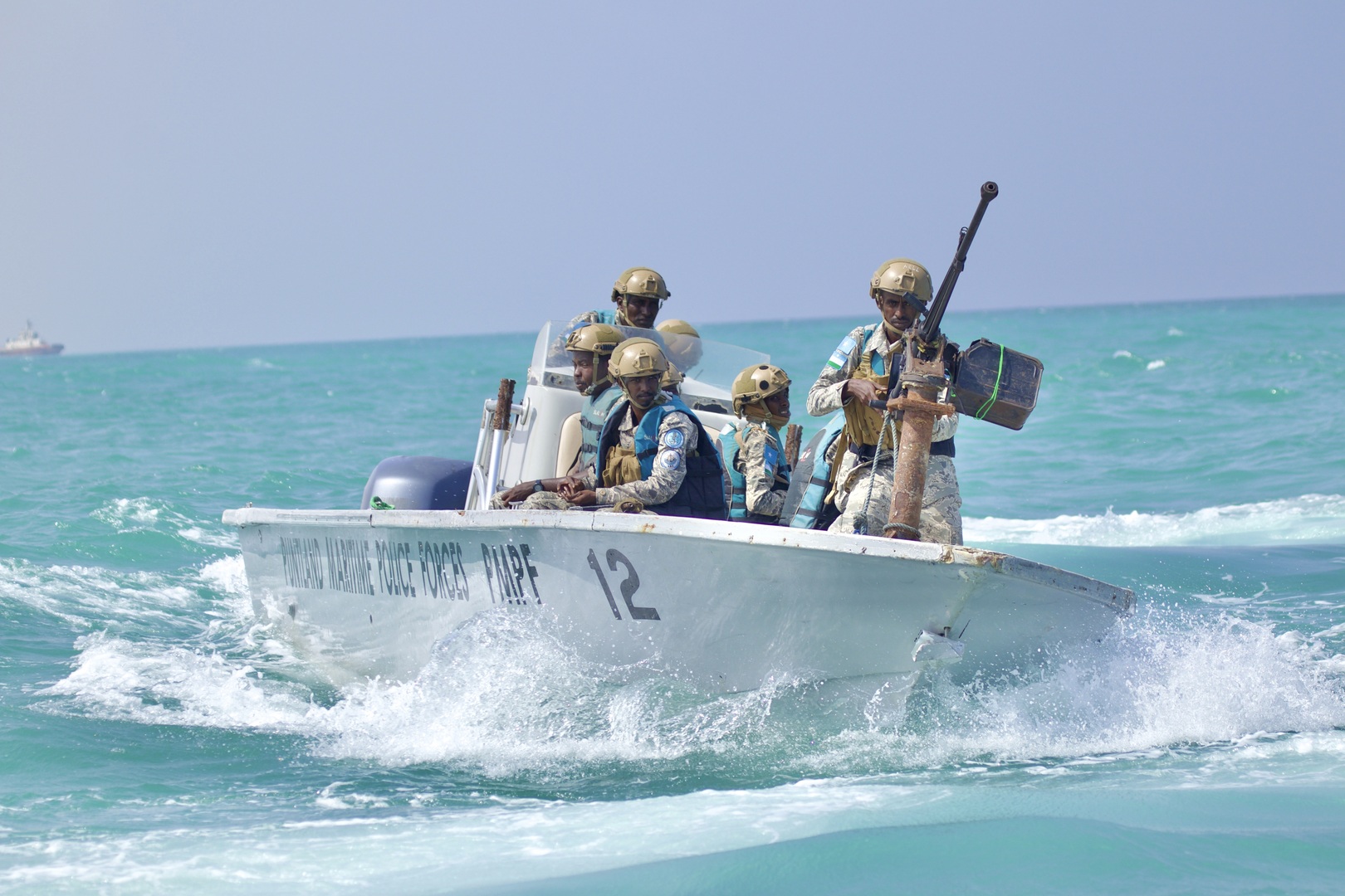 وكالة مراقبة بحرية بريطانية: خطف سفينة اخرى قرب الصومال