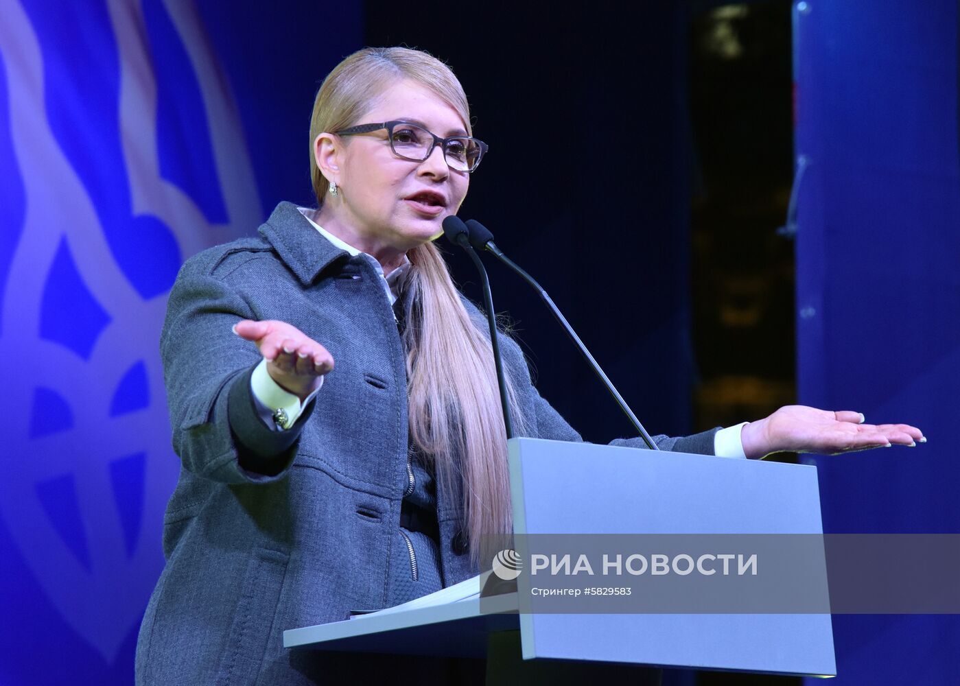 تيموشينكو تطالب زيلينسكي بعرض خطة بديلة في ظل المأزق الذي وجدت أوكرانيا نفسها فيه