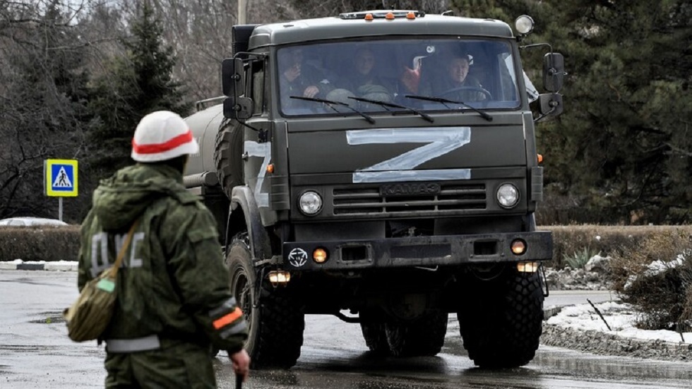 ضابط مخابرات أمريكي: تحرير القوات الروسية لمارينكا سيدفع دفاعات قوات كييف للانهيار