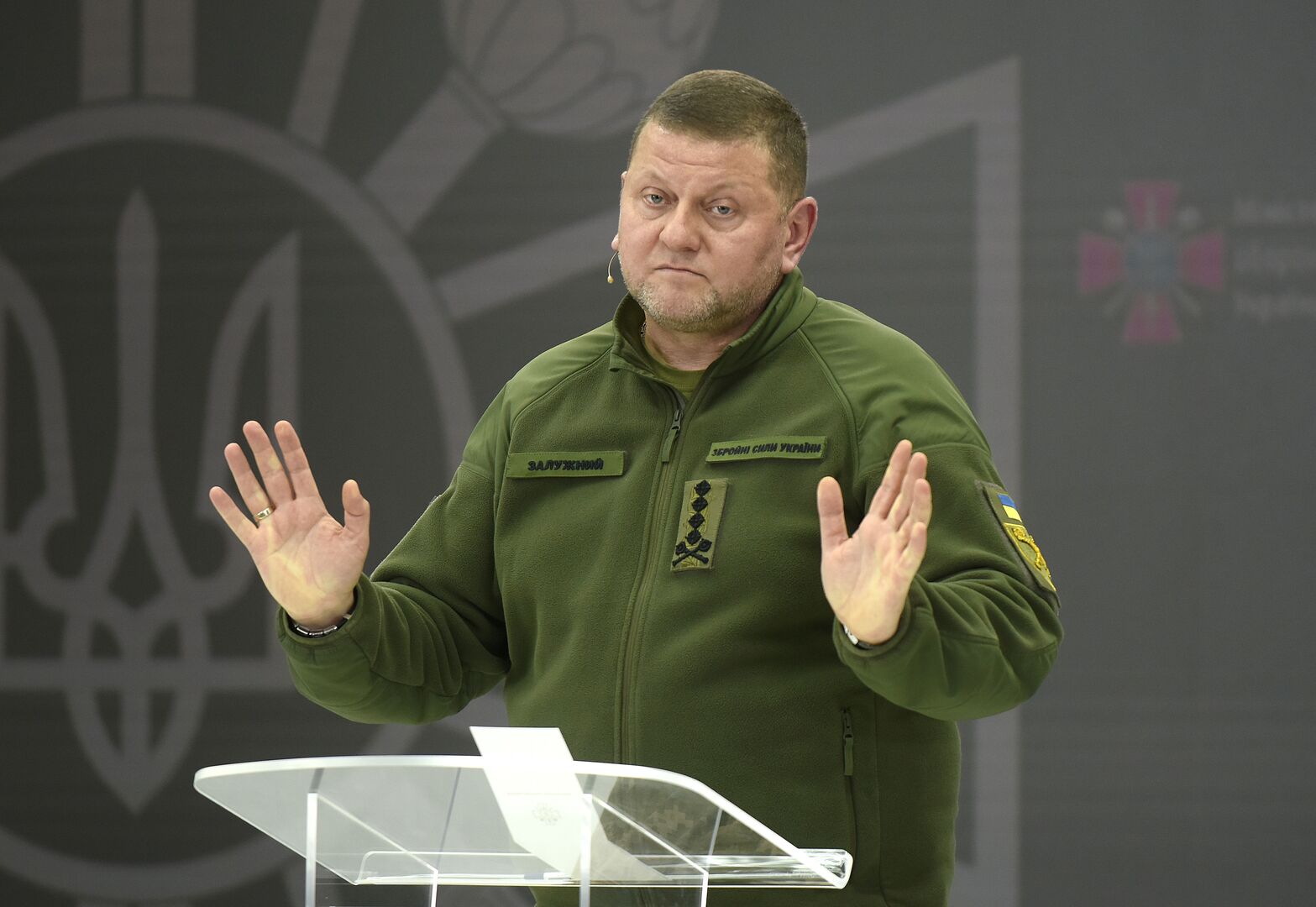 قائد القوات الأوكرانية يقيل مستشارته بعد تصريحاتها حول الجنود الأوكرانيين و