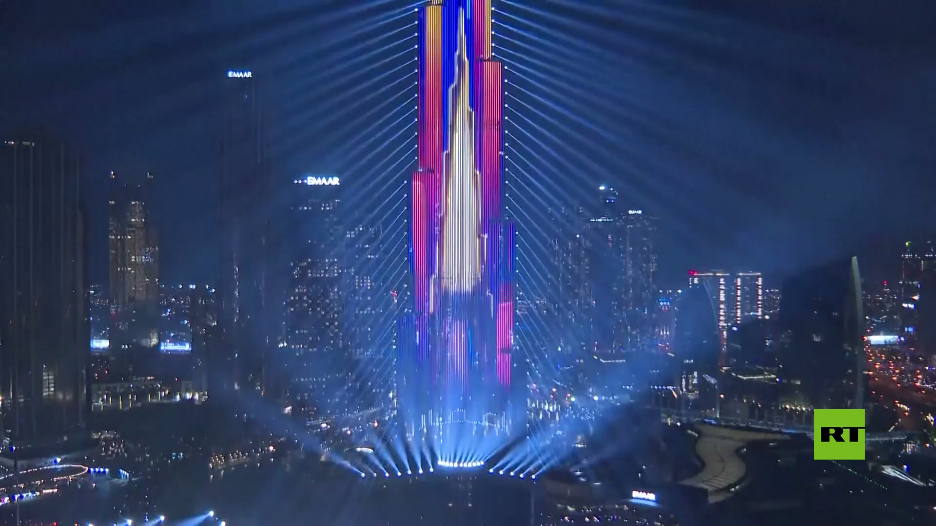 بالفيديو.. دبي تستقبل عام 2024 بعرض للألعاب النارية في برج خليفة