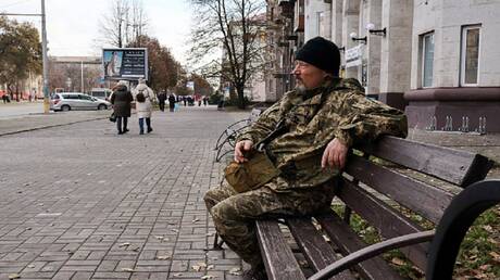 البيت الأبيض يرجح خسارة كييف للنزاع في حال توقف المساعدات الأمريكية