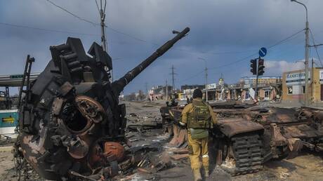سياسي فرنسي يؤكد أن الهجوم الأوكراني وضع  كييف في مأزق رغم المساعدات الغربية