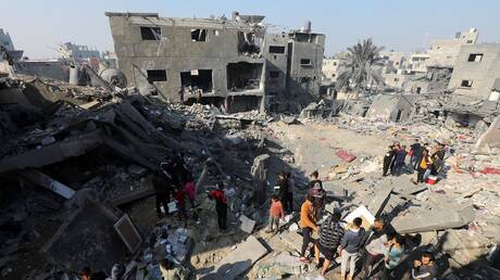 وزارة الصحة بغزة: مقتل 100 شخص على الأقل في قصف إسرائيلي على القطاع