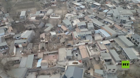 مباني منهارة ومنازل متضررة.. لقطات جوية لدمار خلفه زلزال في الصين