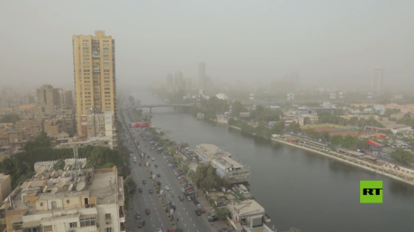عاصفة ترابية تضرب القاهرة