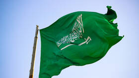 الديوان الملكي السعودي يعلن وفاة الأمير الشاب طلال بن عبد العزيز